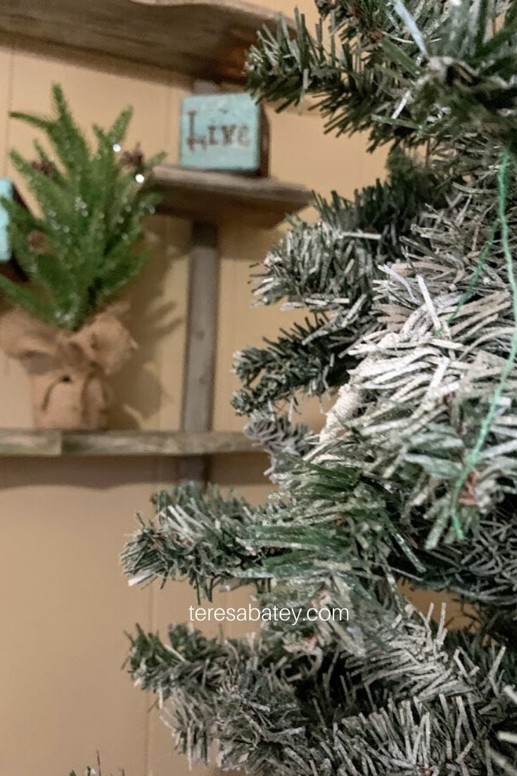 How to transition from Holiday to Winter Decor