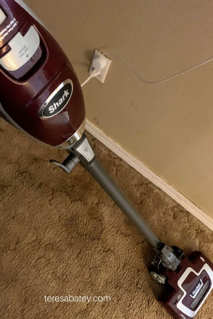 Powerful Cleaning The Shark Rocket Deluxe Pro Review