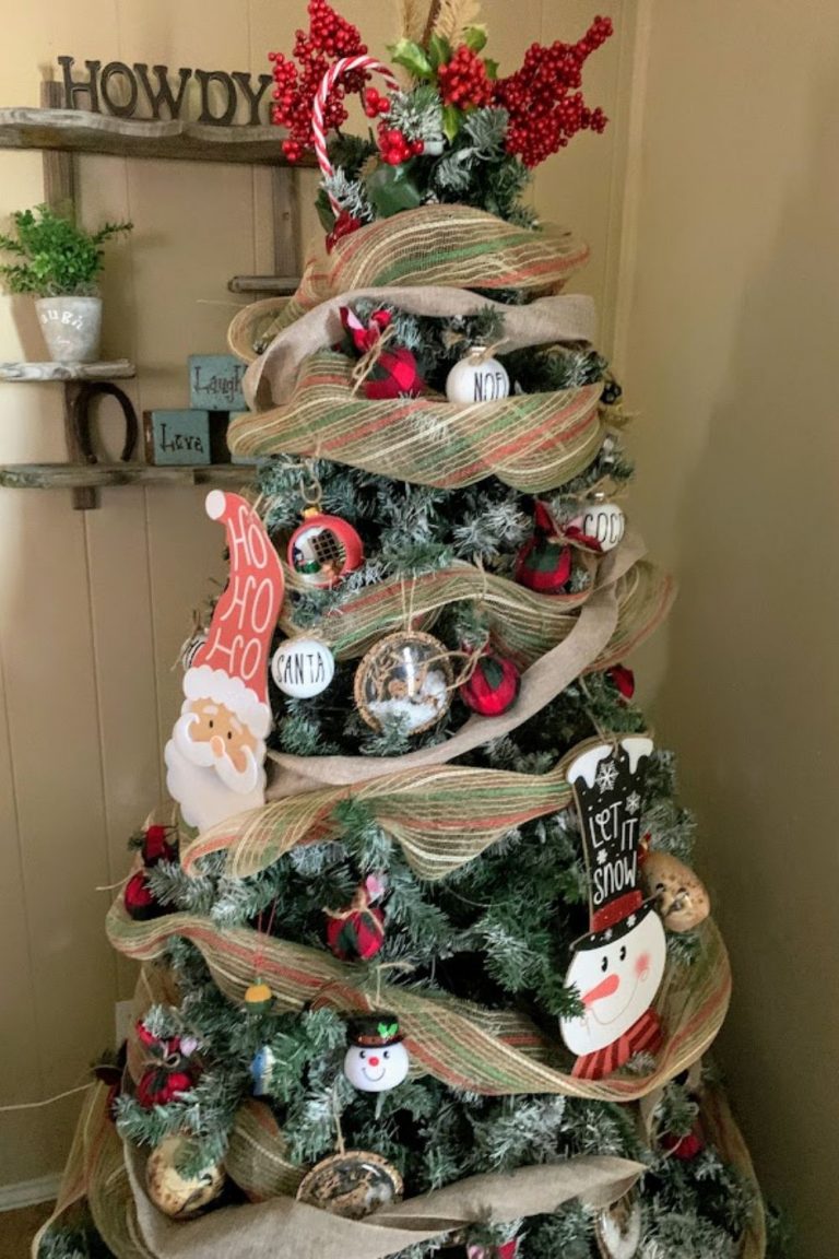 DIY Farmhouse Style Christmas Trees